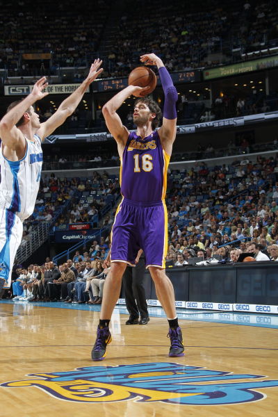 德甲最新积分战报 拜仁险胜保级弱旅保住6分优势 黑马连胜回前3.